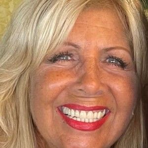 Meet your Posher, Gloria